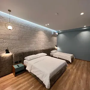  Hotel Bujtina Apsus